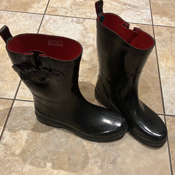 Size 8 rain boots from capelli - Picture 2 of 6